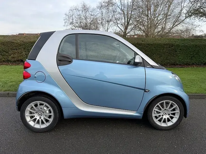 Used Smart ForTwo Coupé Passion 2011 Silver Coupe