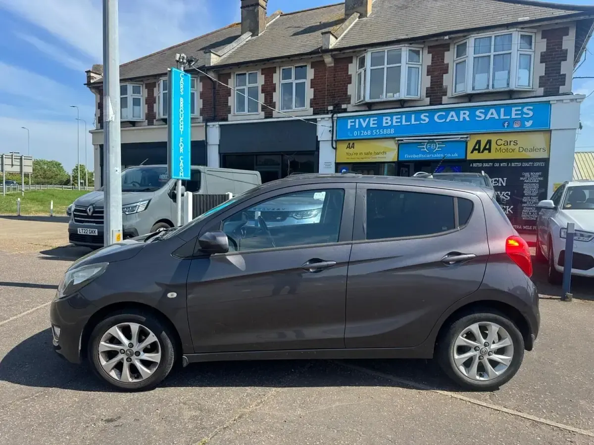 Used Vauxhall Viva 75 HP (55 kW) 2015 Grey Hatchback