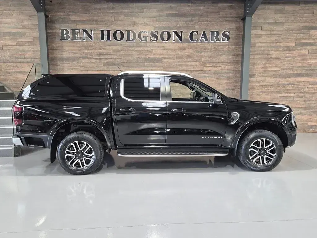 Used Ford Ranger Platinum 240 HP (176 kW) 2023 Black Pickup