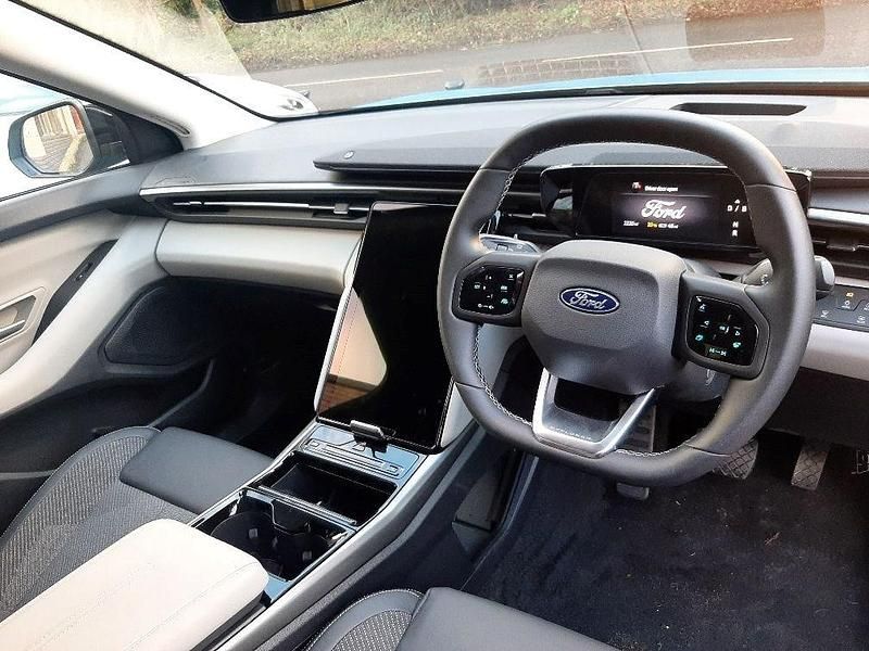 Used Ford Explorer Extended Range 210 kW (286 HP) 2024 SUV