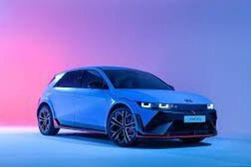 New 2025 Hyundai Ioniq 5 SUV | £52,995 (Fair price) - Image 1/1