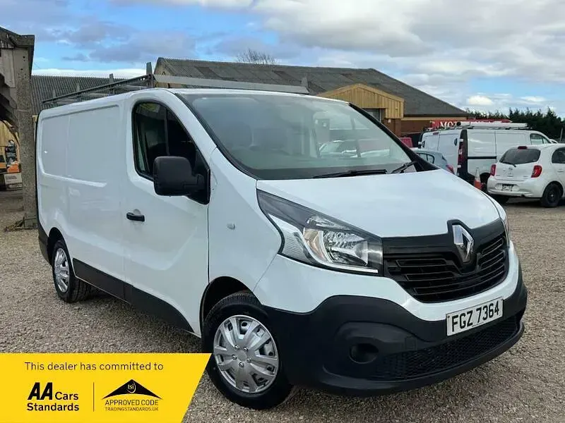 Used Renault Trafic Business 2017 White MPV