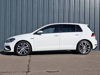 Used VW Golf VII R-line Edition 150 HP (110 kW) 2020 White Hatchback