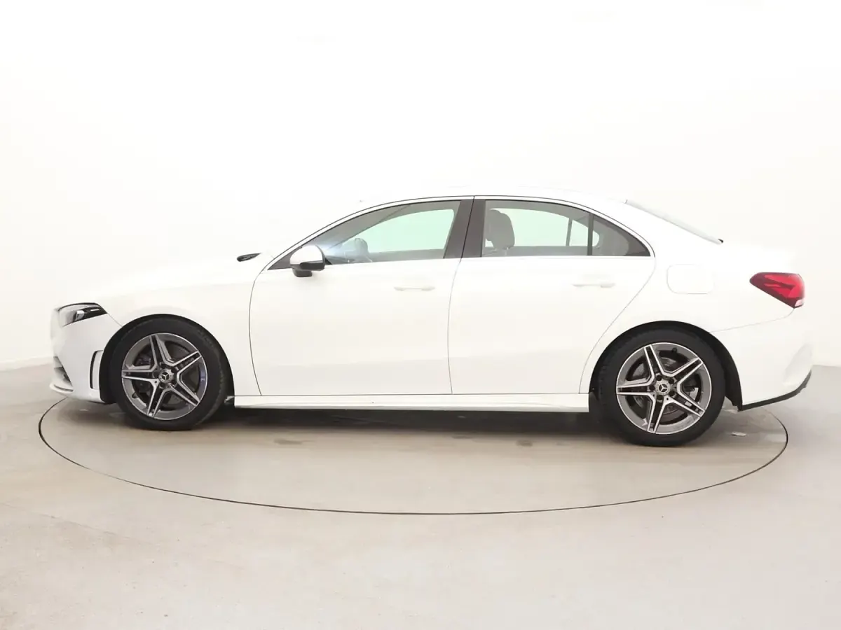 Usado Mercedes A250 AMG line 2019 Branco Sedan