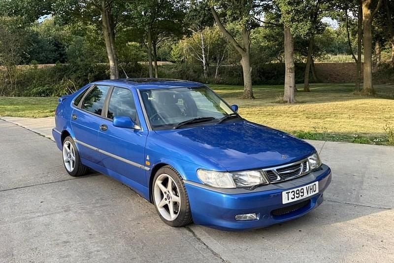 Begagnad Saab 9-3 1999 Blå Halvkombi