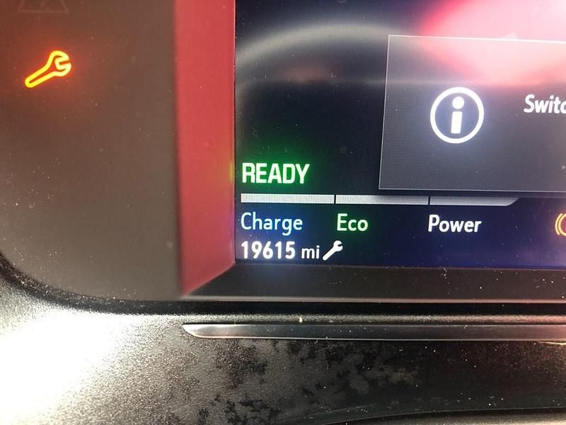 Used Vauxhall Corsa-e SRi 100 kW (136 HP) 2021 White Hatchback