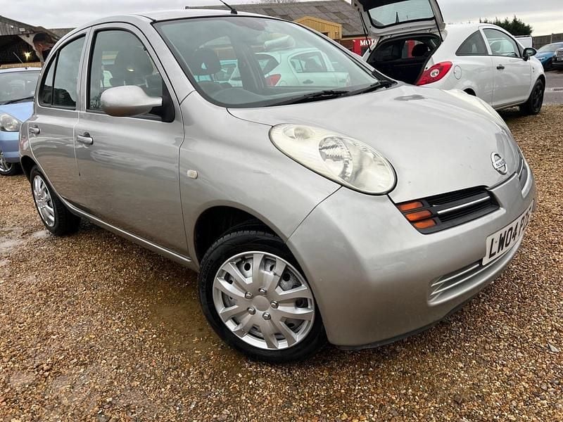 Used Nissan Micra SE 79 HP (58 kW) 2004 Silver Hatchback