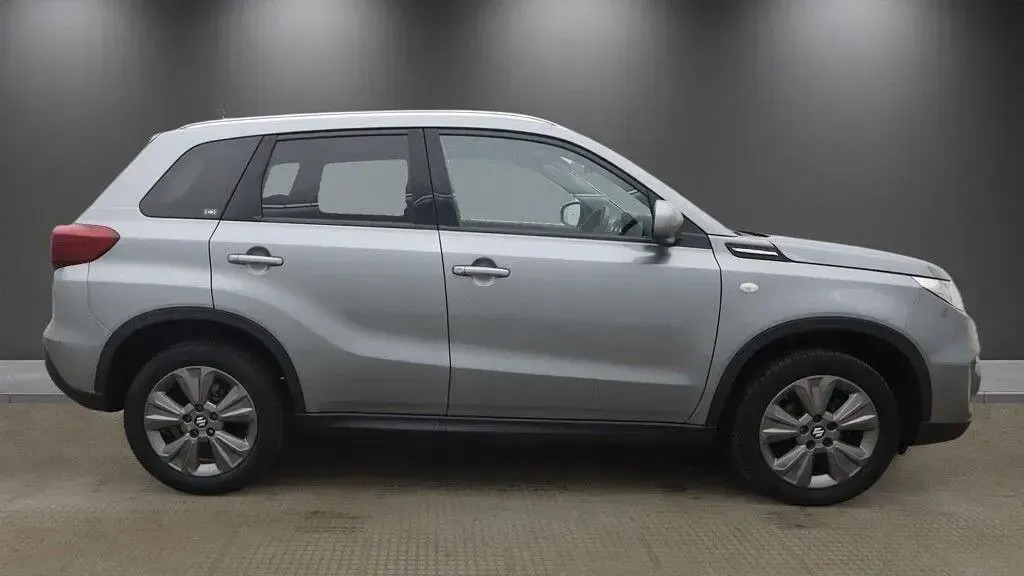 Gebraucht Suzuki Vitara SZ-T 129 PS (94 kW) 2021 Grau SUV