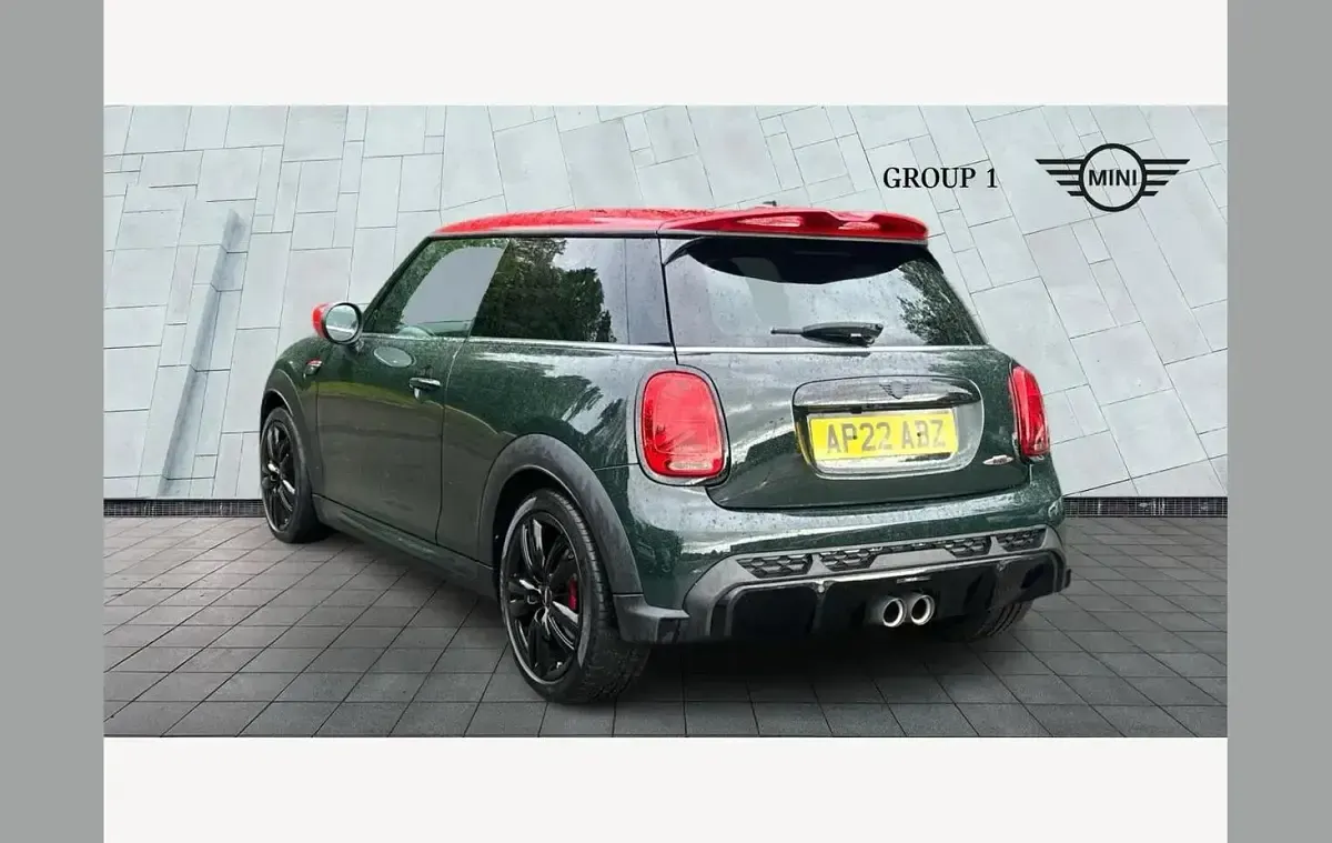 Used Mini John Cooper Works Comfort 231 HP (169 kW) 2022 Green Hatchback