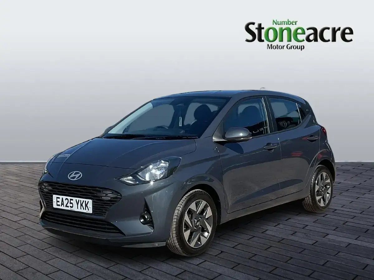 Used Hyundai i10 Advanced 63 HP (46 kW) 2025 Grey Hatchback