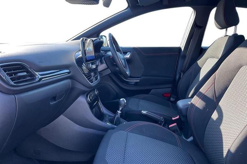 Usado Ford Puma ST-Line 155 CV (114 kW) 2023 Plateado SUV