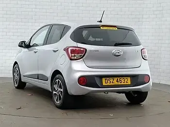 Used Hyundai i10 Premium 87 HP (63 kW) 2019 Silver Hatchback