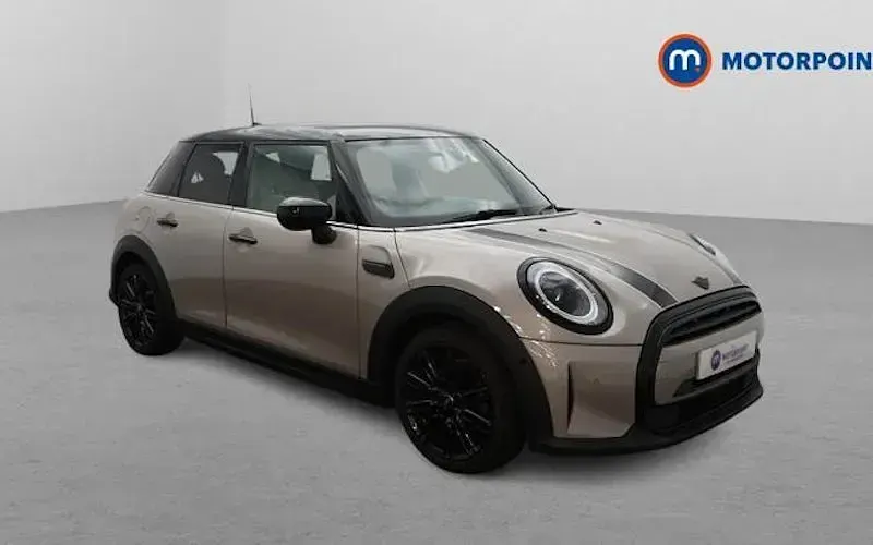 Used Mini Cooper Exclusive 136 HP (100 kW) 2023 Hatchback