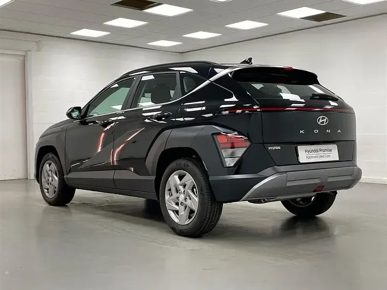 New Hyundai Kona Advanced 2025 Black SUV