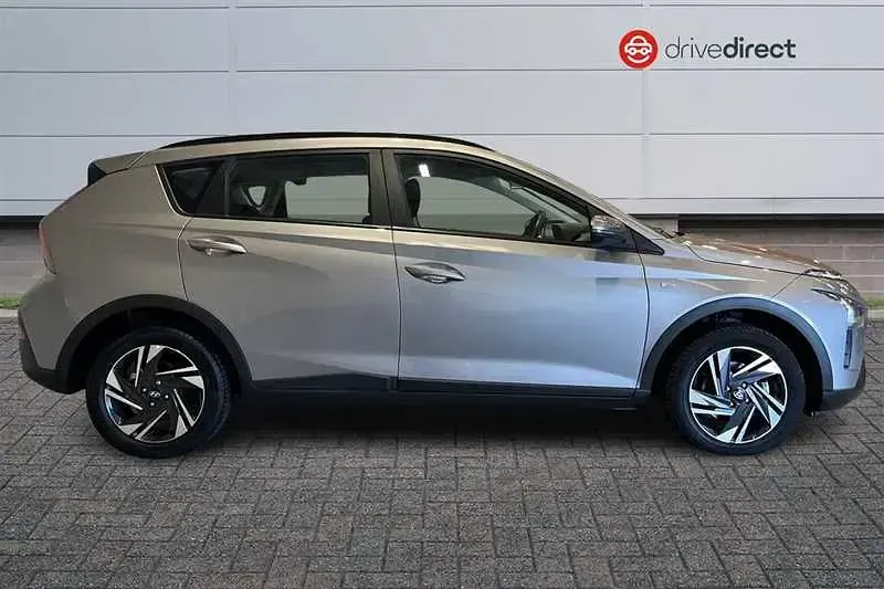 Usado Hyundai Bayon SE 100 CV (73 kW) 2023 Marrón SUV
