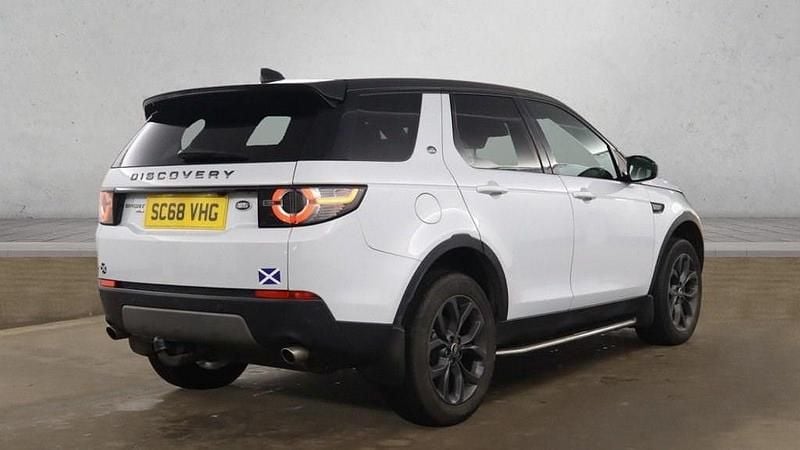 Used Land Rover Discovery Sport Landmark 180 HP (132 kW) 2018 White SUV