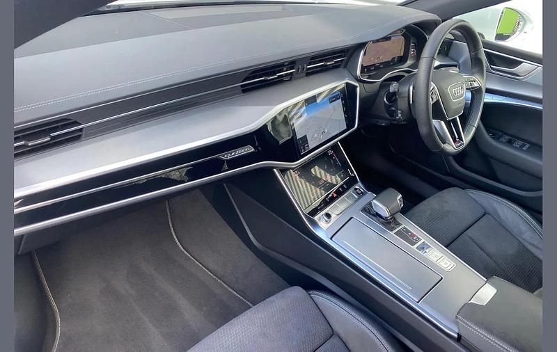 Usado Audi A7 S-Line 200 HP (147 kW) 2022 Branco Sedan