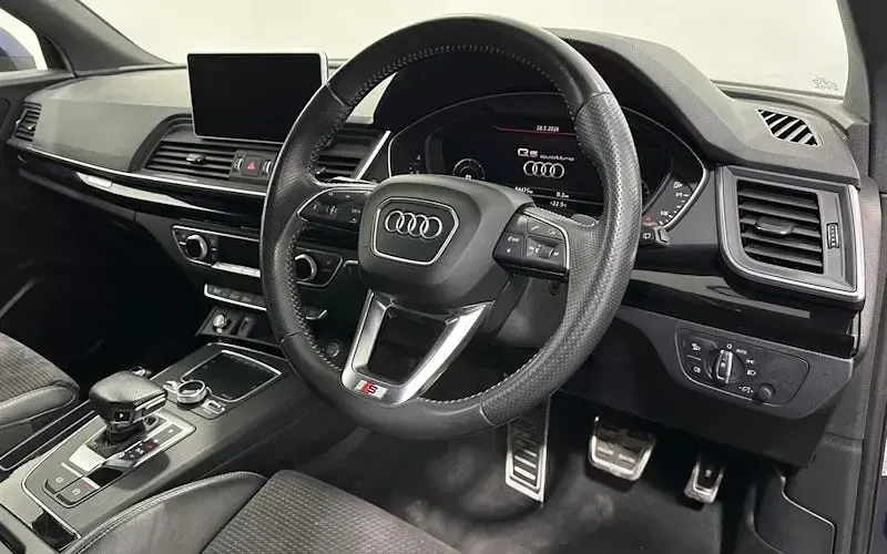 Used Audi Q5 S-Line 190 HP (139 kW) 2018 Blue SUV
