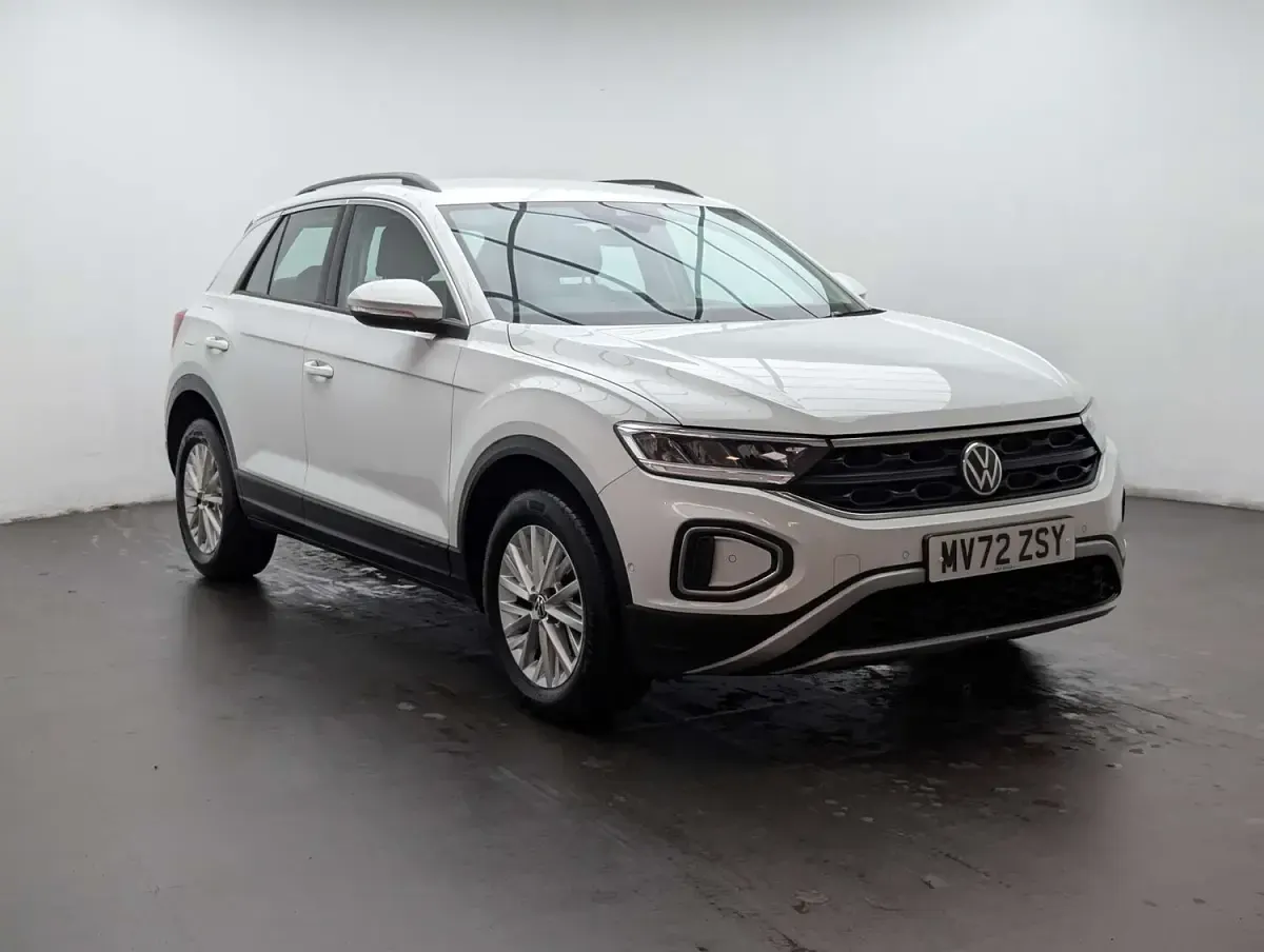 Used VW T-Roc Life 110 HP (80 kW) 2022 White SUV