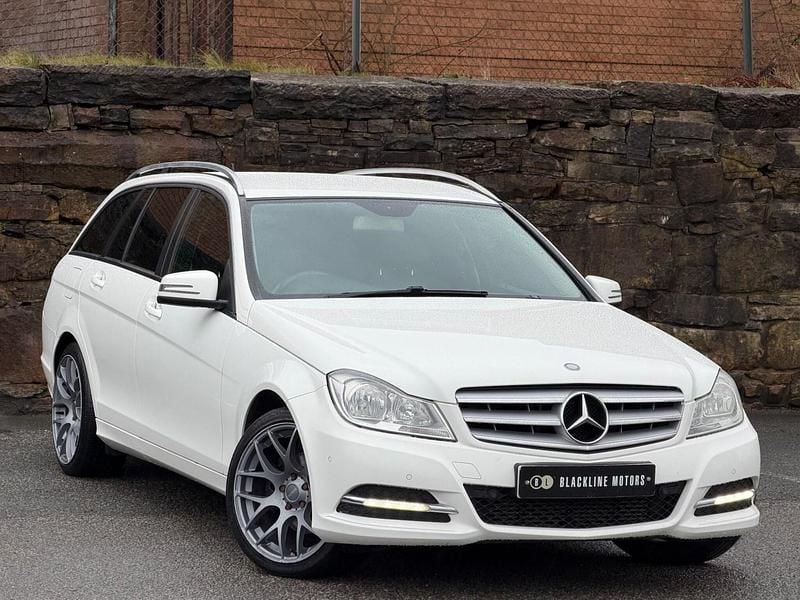 White Used 2014 Mercedes C220 Executive Estate | £2,350 - Image 1/4