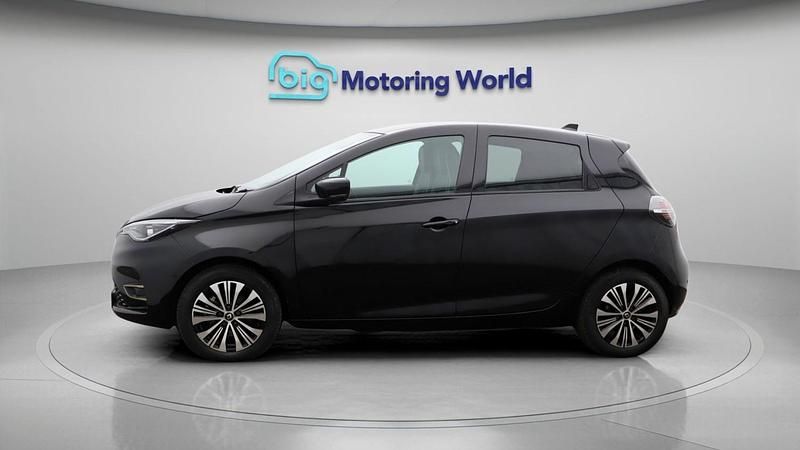 Begagnad Renault Zoe Techno 100 kW (136 HK) 2022 Svart Halvkombi