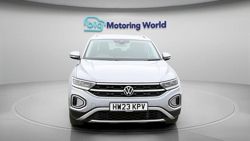 Used VW T-Roc Style 148 HP (108 kW) 2023 Silver SUV