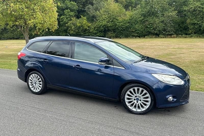 Blue Used 2011 Ford Focus Titanium X Estate | £2,295 (Good price) - Image 1/1