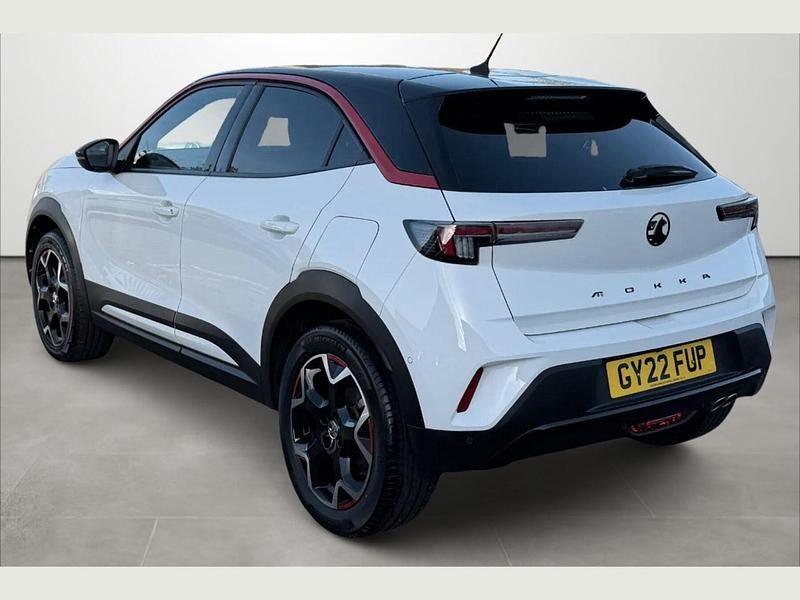 Used Vauxhall Mokka SRi 129 HP (94 kW) 2022 White SUV