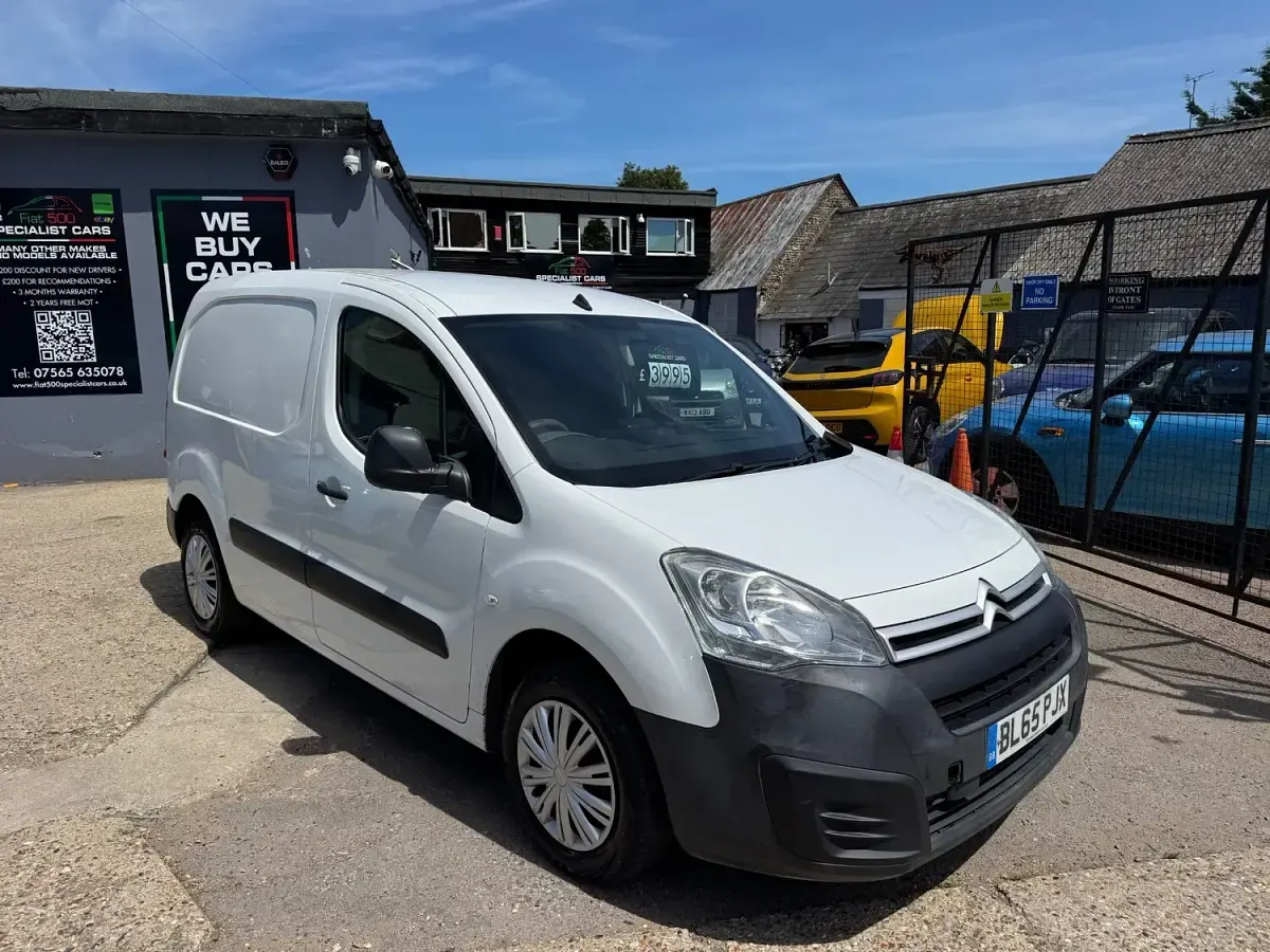 Used Citroën Berlingo 75 HP (55 kW) 2015 White MPV