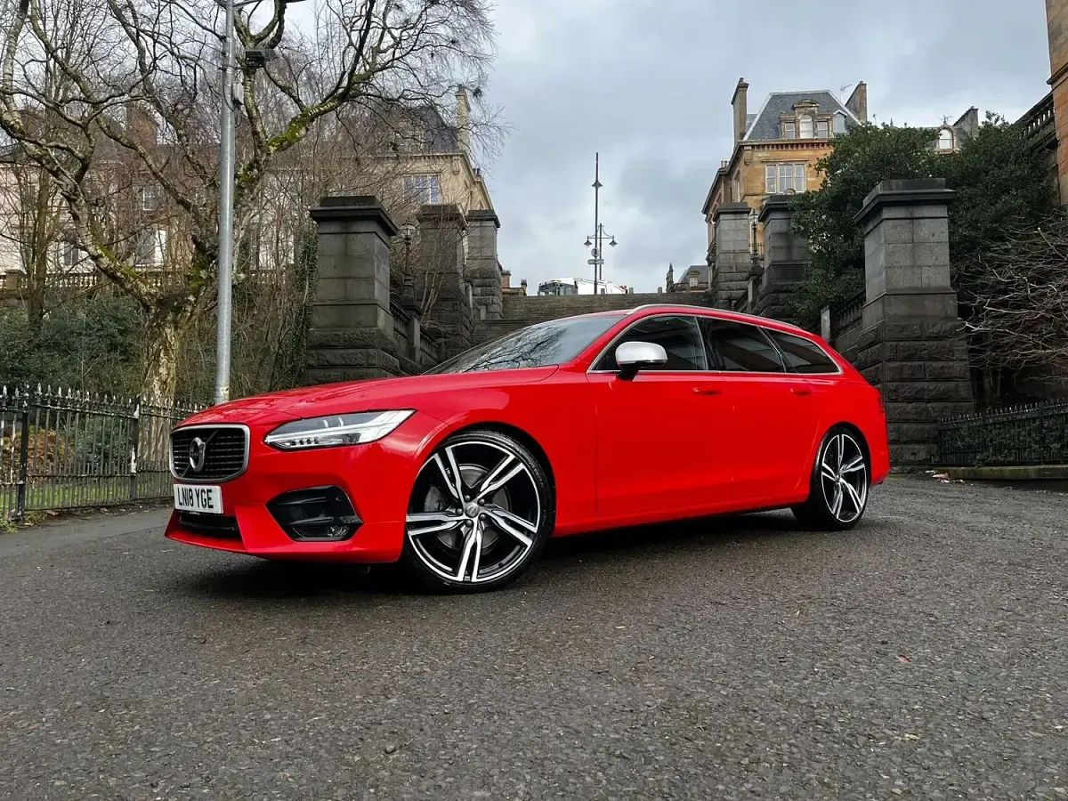 Used Volvo V90 R-Design Pro 235 HP (172 kW) 2018 Estate