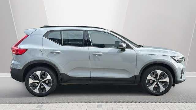 Used Volvo XC40 Plus 194 HP (142 kW) 2025 SUV