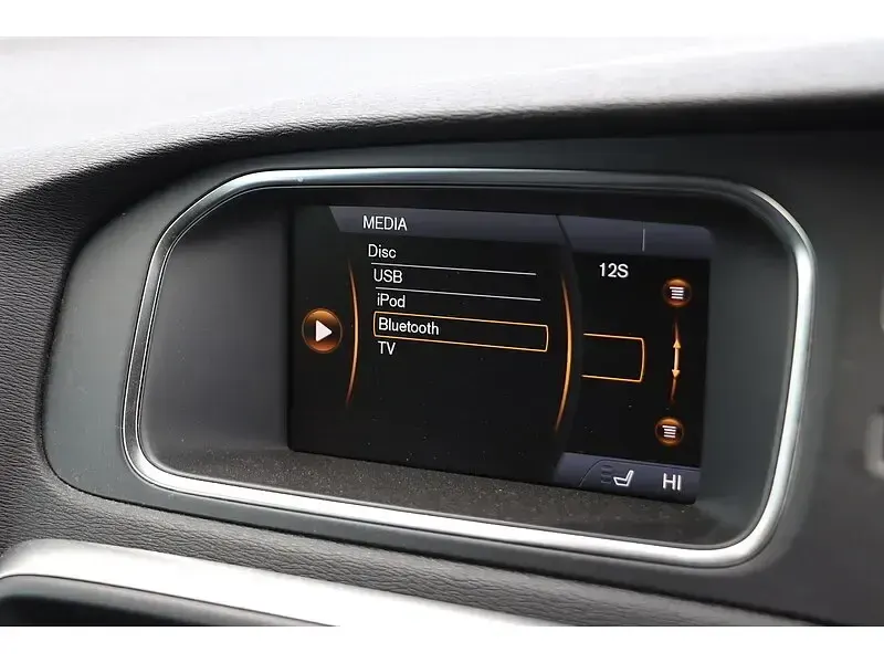 Used Volvo V40 SE Lux 2026 Black Hatchback