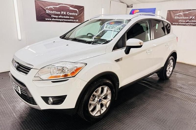 Used Ford Kuga Zetec 140 HP (102 kW) 2012 White SUV