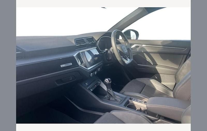 Used Audi Q3 Black Edition 150 HP (110 kW) 2023 Blue SUV