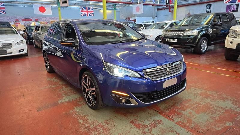 Used Peugeot 308 SW GT-line 130 HP (95 kW) 2015 Blue Estate