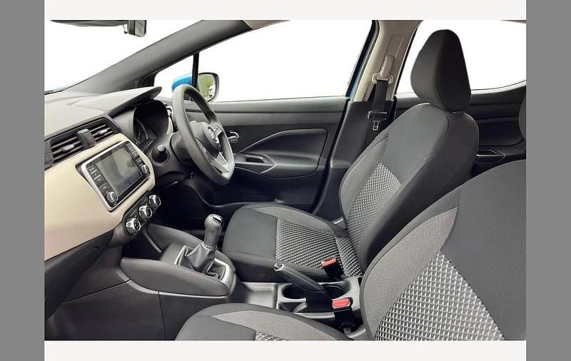 Used Nissan Micra Acenta 92 HP (67 kW) 2022 Blue Hatchback