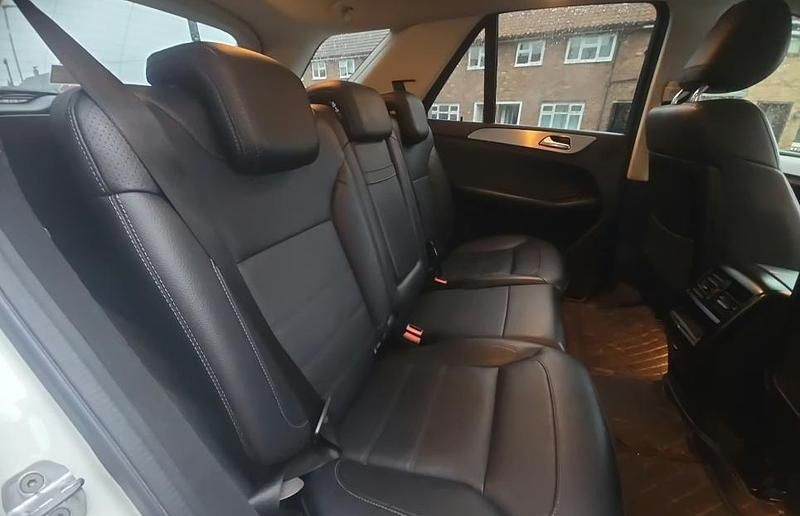 Used Mercedes GLE250 AMG line 204 HP (150 kW) 2017 White Estate