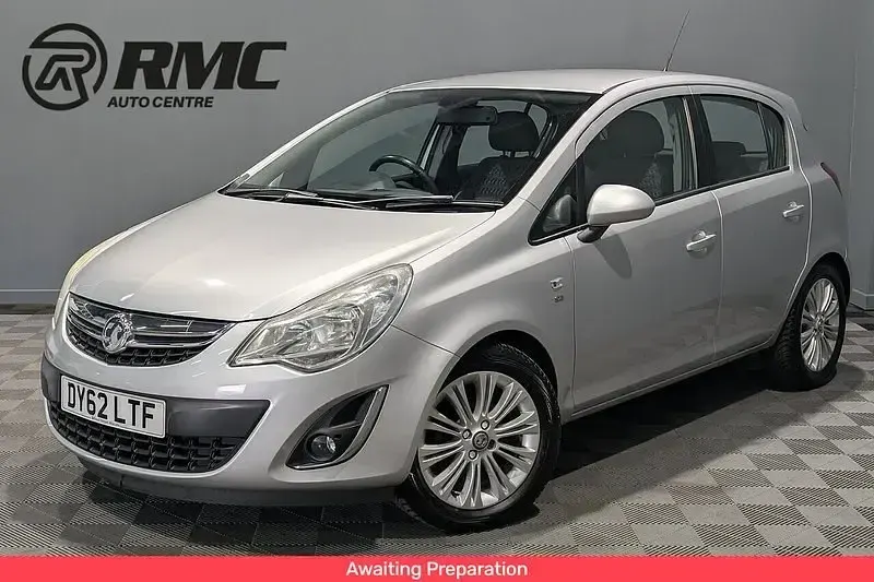 Second-hand Vauxhall Corsa 100 CP (73 kW) 2012 Argintiu Hatchback
