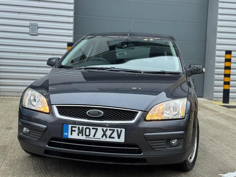 Used Ford Focus Ghia 2007 Grey Hatchback