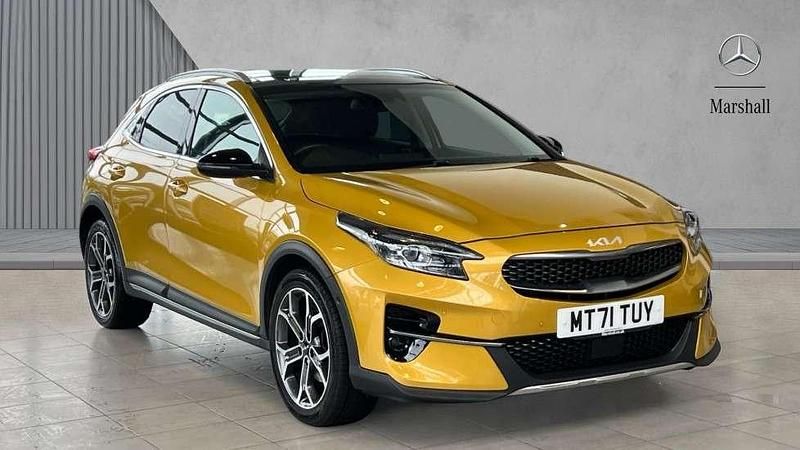 Yellow Used 2021 Kia XCeed 4 SUV | £15,980 (Fair price) - Image 1/4