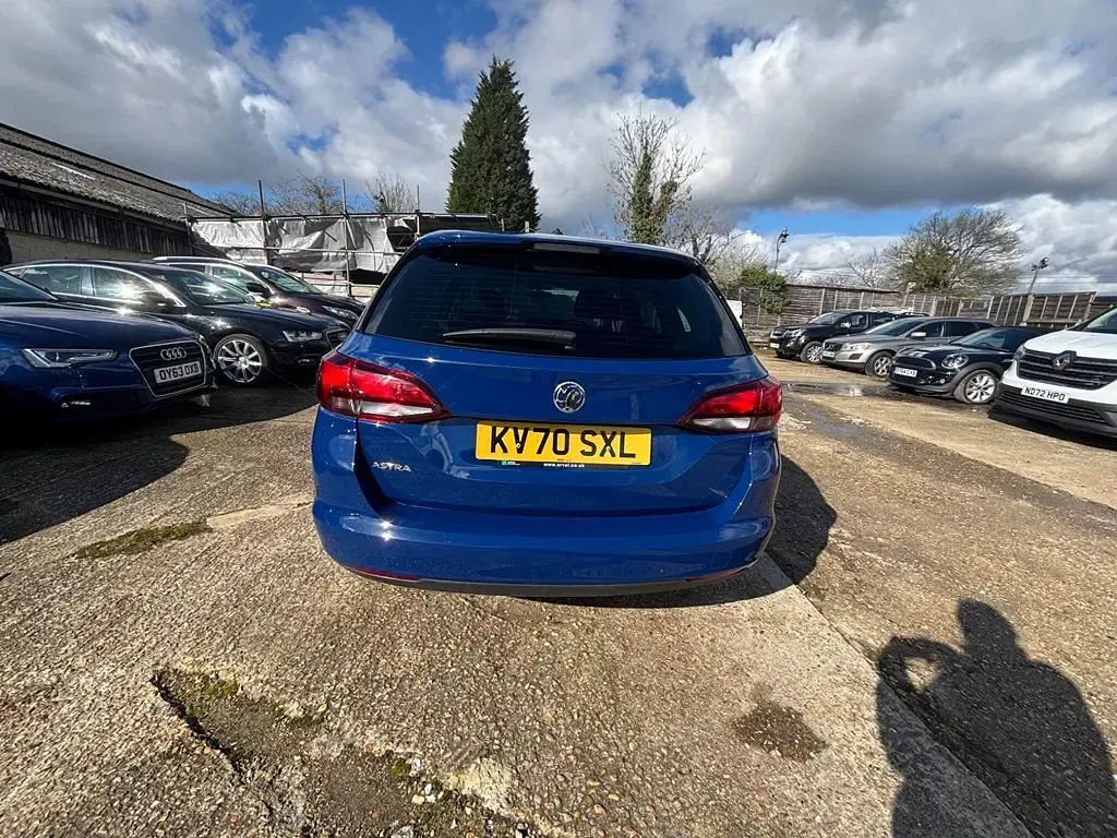 Second-hand Vauxhall Astra S 2020 Albastru Break