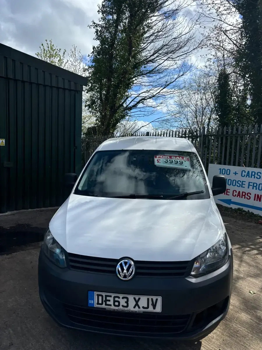 Usado VW Caddy Startline 102 HP (75 kW) 2013 Branco Monovolume