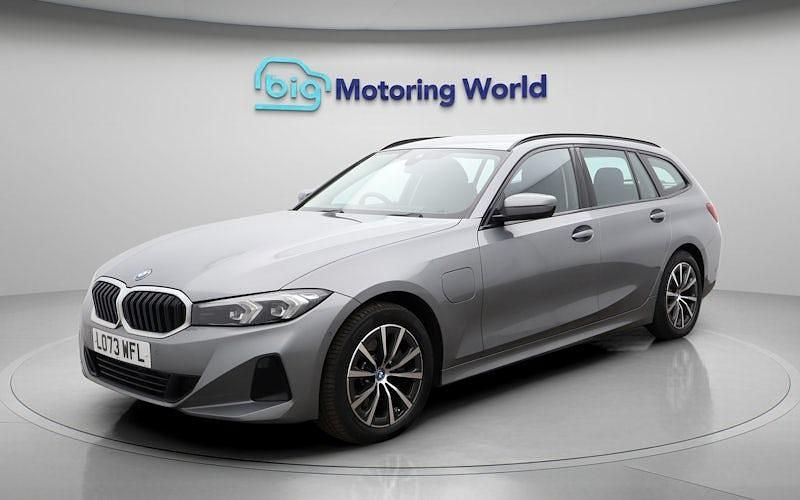 Used BMW 330e Sport Line 292 HP (214 kW) 2024 Estate