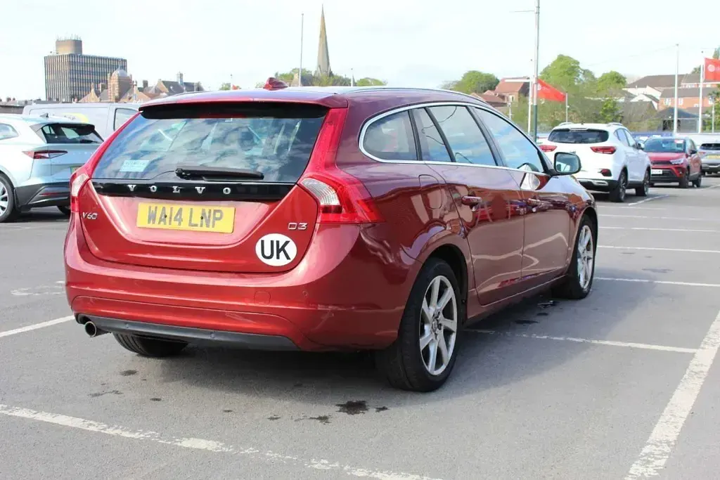 Used Volvo V60 SE Lux 2014 Red Estate