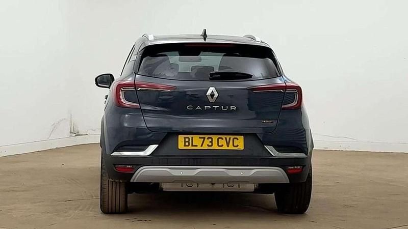 Used Renault Captur Techno 160 HP (117 kW) 2023 Blue  SUV
