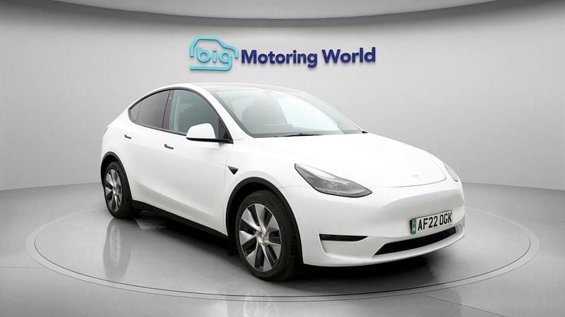 Used Tesla Model Y Long Range AWD 378 kW (514 HP) 2022 White SUV