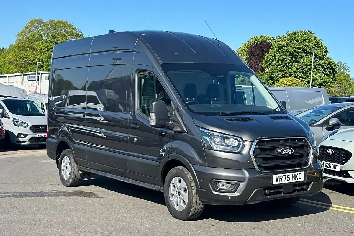 Used Ford Transit Limited 165 HP (121 kW) 2025 Van