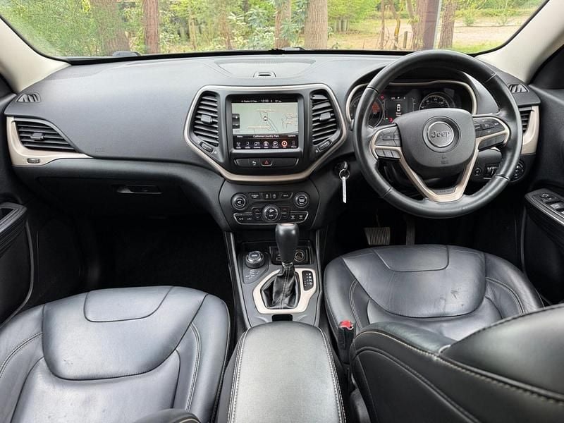 Used Jeep Cherokee Night Eagle 200 HP (147 kW) 2016 Grey SUV