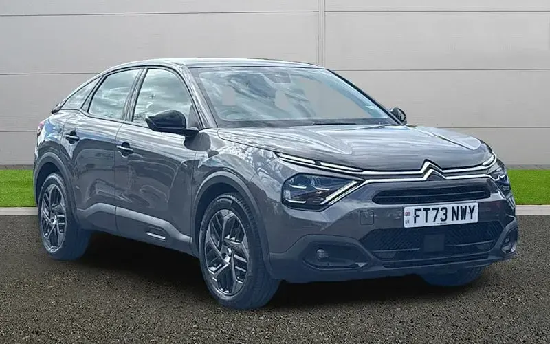 Used Citroën C4 PureTech 101 HP (74 kW) 2023 SUV