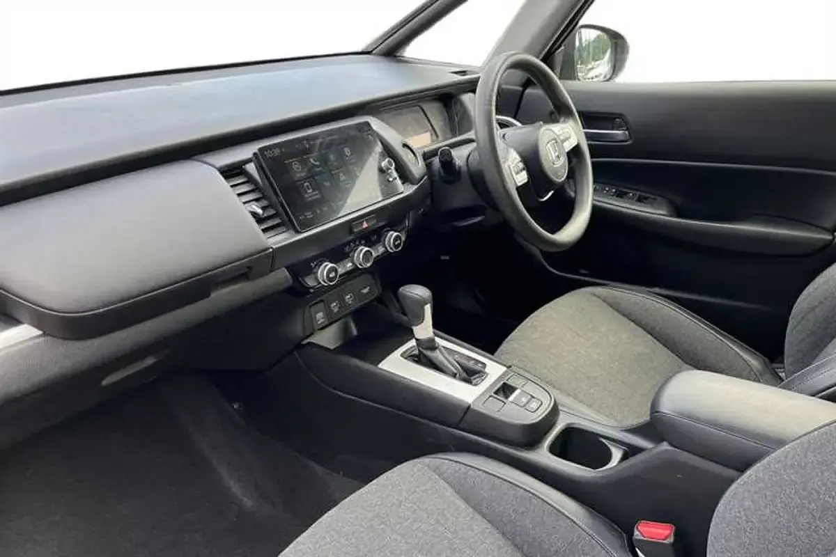 Used Honda Jazz Hybrid 109 HP (80 kW) 2023 Grey Hatchback